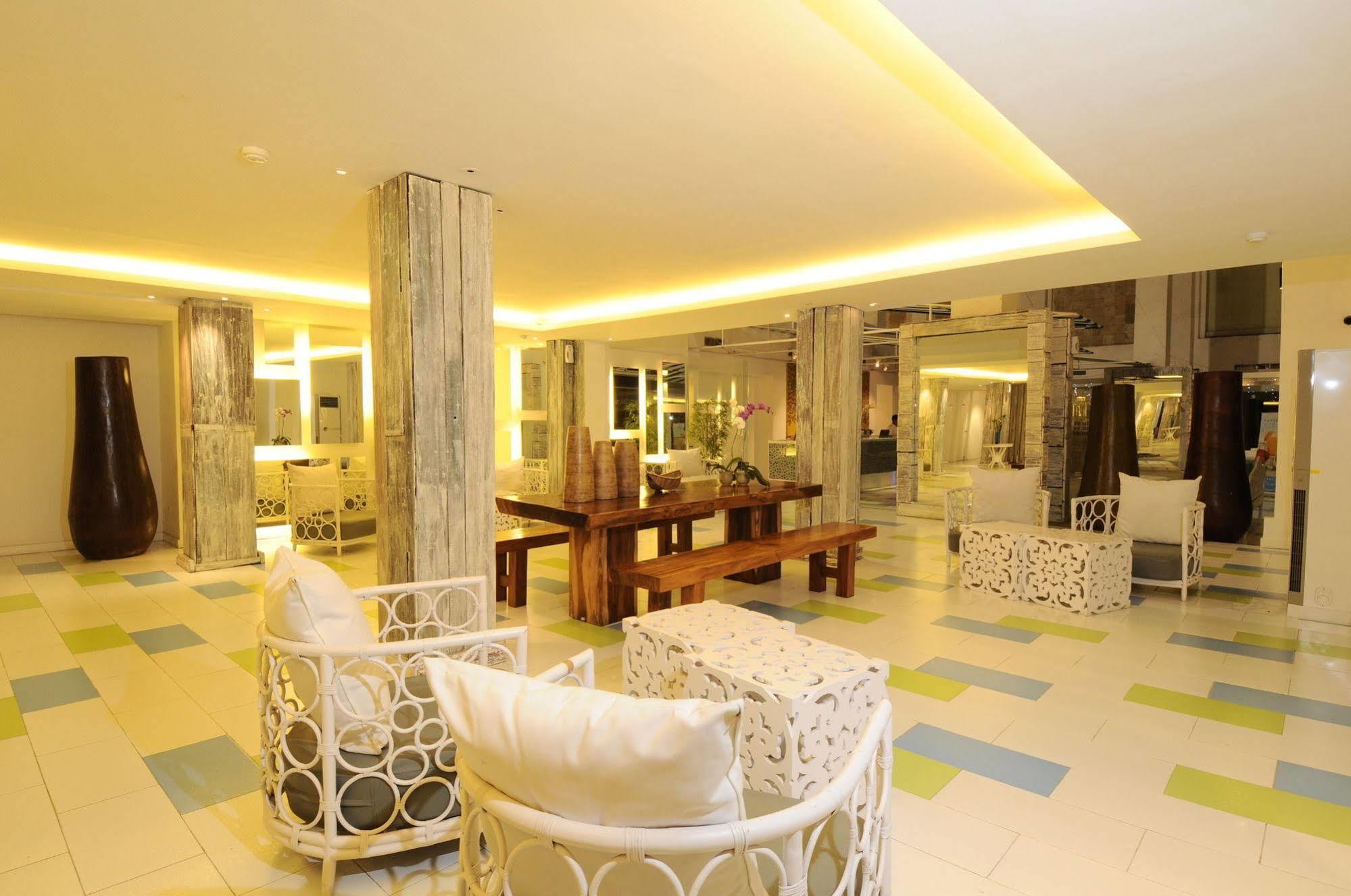 Home@36 Condotel Kuta Lombok Eksteriør bilde